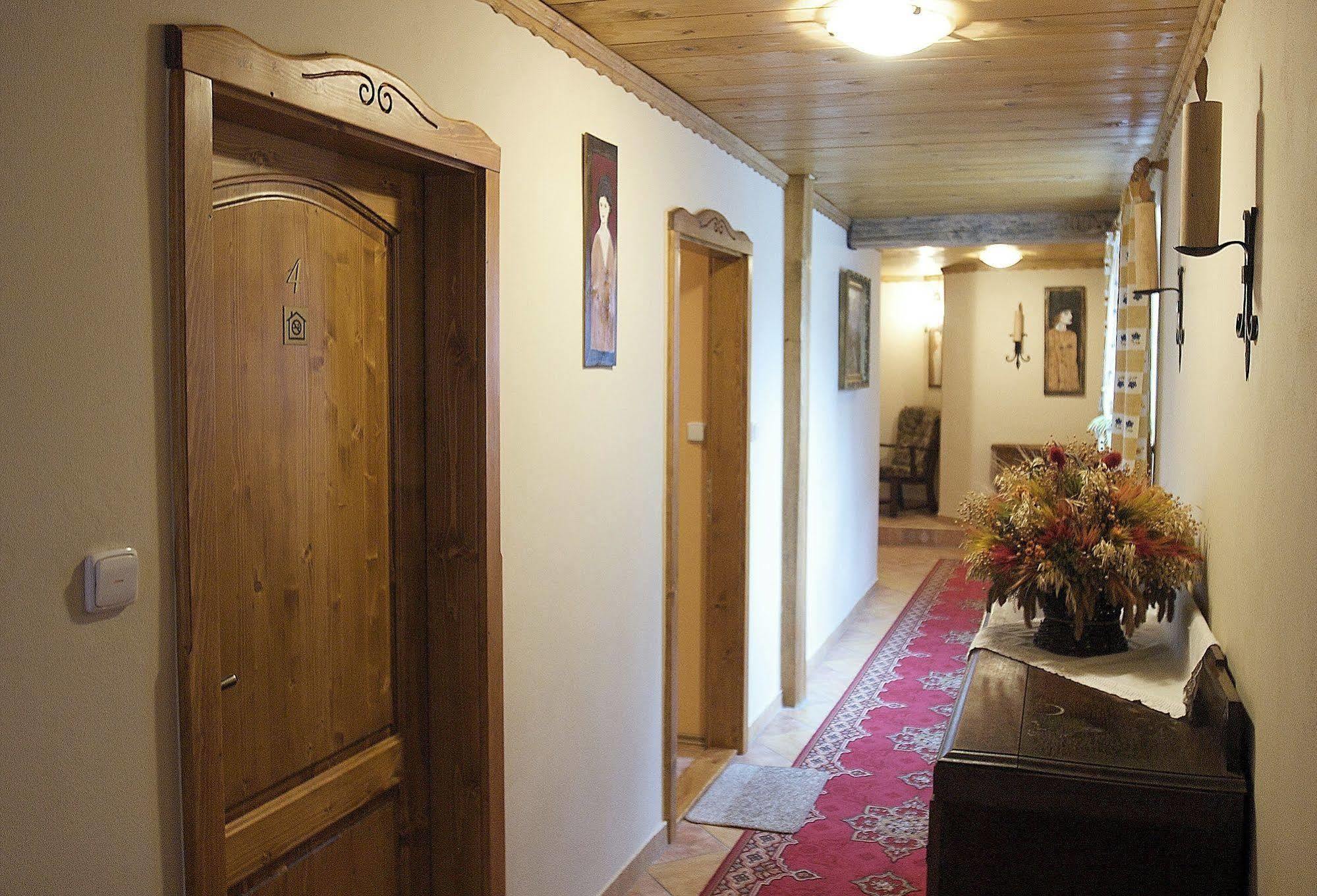 Penzion Lampas Poprad Ngoại thất bức ảnh